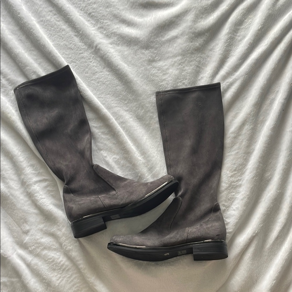 Stylish Gray Knee-High Boots Caprice